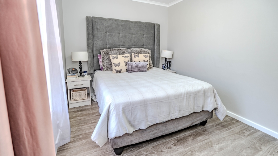 3 Bedroom Property for Sale in Normandie Western Cape